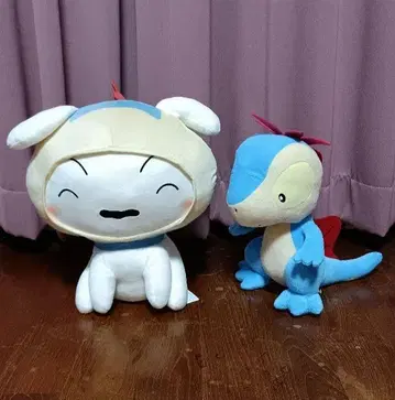 짱구는 못말려 우리들의 공룡 일기 모후굿 봉제인형 나나, 흰둥이