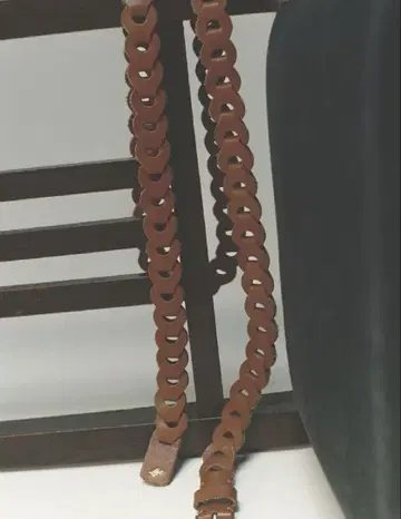 Llife LEATHER CHAIN BELT SIENNA