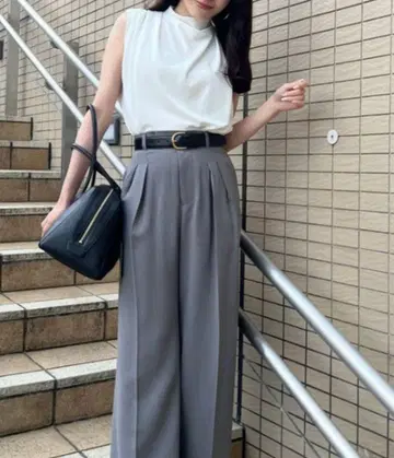 개더 드레이프 컷 상의