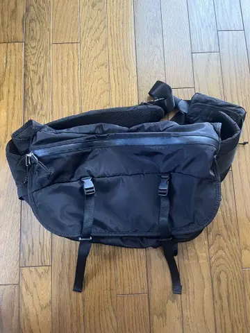 JEANASIS 발수 로고 메신저 BAG 블랙