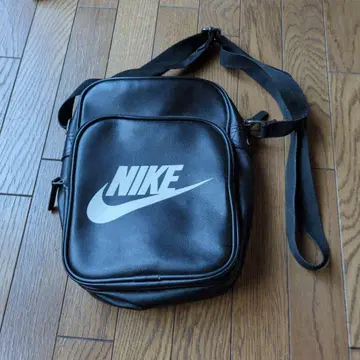 Nike 블랙 숄더백