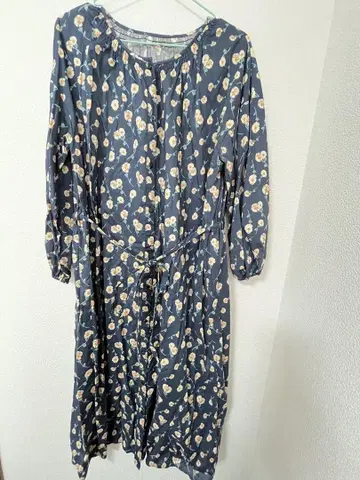 네이비 꽃무늬 롱 원피스