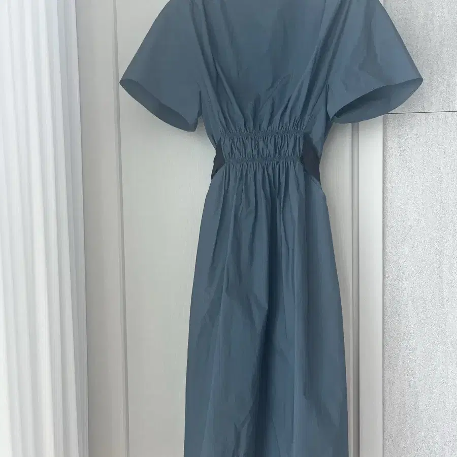 ◆Loulouseoul◆ Yucca Nylon Dress Gray Loulouseoul 루루서울 yucca nylon dress (gray | 브랜드 중고