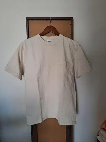 CAMBER 크림색 poket 포켓 티셔츠 M 사이즈