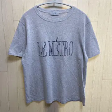 SLOBE IENA LE METRO 로고 TEE