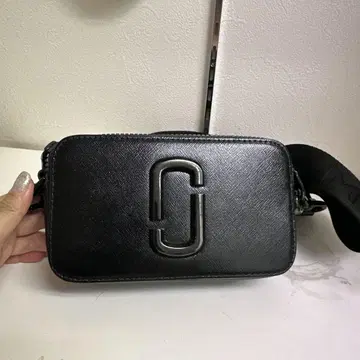 Marc Jacobs 블랙 바디백