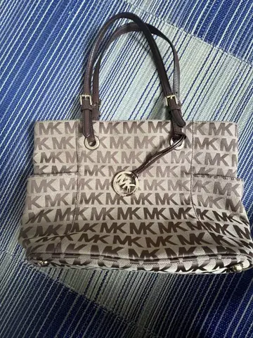 Michael Kors MK 로고 토트백