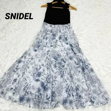 [ 스나이델 ] /SNIDEL/ 꽃무늬 플레어 롱 스커트/ 니트