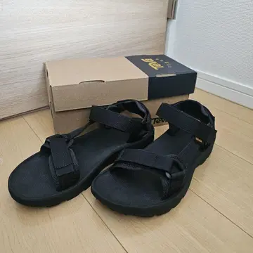 Teva 샌들 하이드라트렉 블랙 28cm