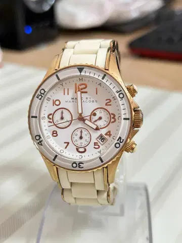 새상품급 MARC JACOBS 손목시계 MBM2547 여성용 작동품