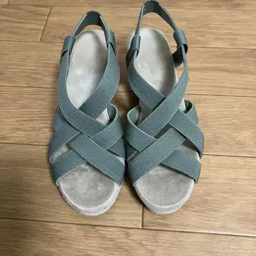 크로스 스트랩 컴포트 샌들