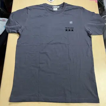 M587 새상품 유니클로 건담 콜라보 티셔츠 30주년 XL 사이즈