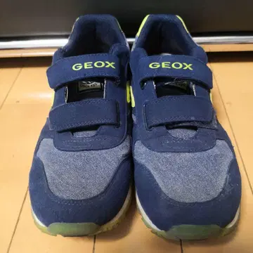 제옥스 GEOX 스니커즈