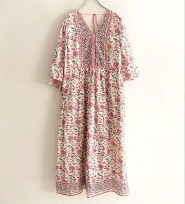 새상품 Ethnic Print Flare Sleeve Dress