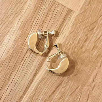 United arrows 골드 후프 귀걸이