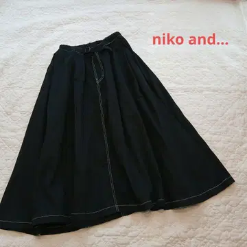 niko and - 블랙 플레어 스커트