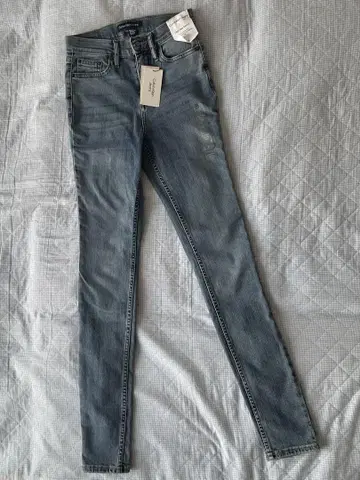 Calvin Klein High Rise Skinny 25