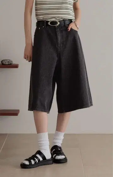 로리즈팜 데님 하프 팬츠
