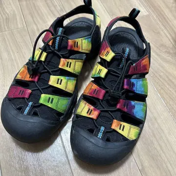 KEEN 뉴포트 타이다이