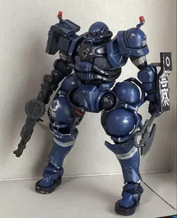 건프라 HG 군경 자쿠