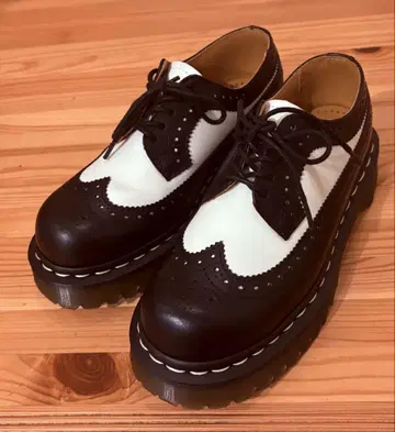 [ 격미품 ] Dr.Martens 닥터마틴 흰검 바이컬러 UK3