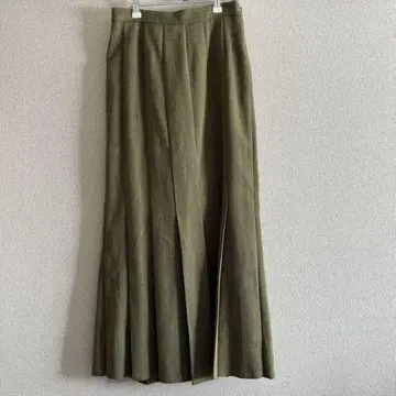AMERI HERRINGBONE HEM PLEATS SKIRT