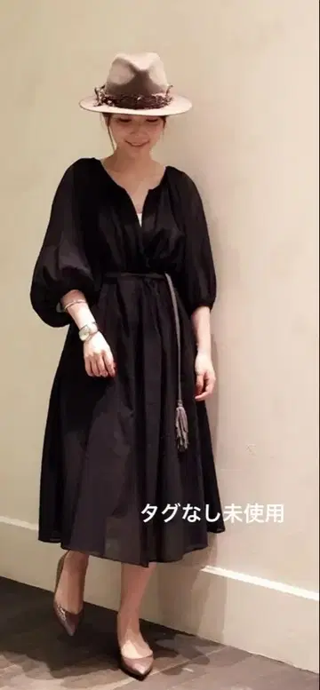 윔 가제트 블랙 쉬폰 원피스