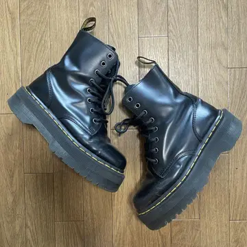 Dr. Martens JADON 블랙 37 박스 있음