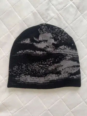 WISH FOR EVERGRADATION BEANIE