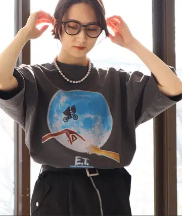 E.T. 반팔 티셔츠