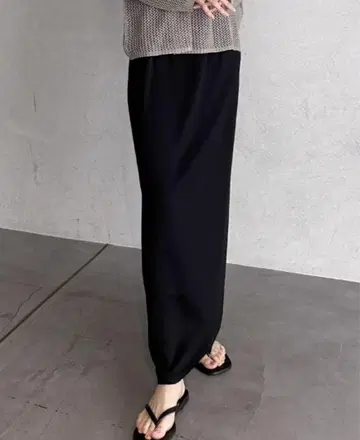 DOUX ARCHIVES 리브 롱 타이트 스커트 블랙 드 아카이브