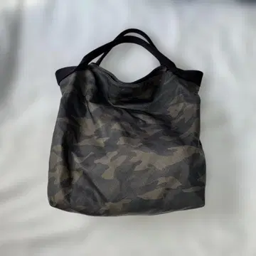 여성용 카모 패턴 토트백