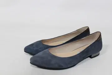 80 BARCLAY 포인티드 플랫 펌프스 (22cm) 새상품급