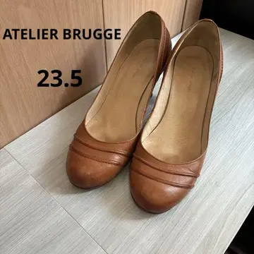 새상품급 아틀리에브루 펌프스 23.5 카멜 힐 천연 가죽 일본제