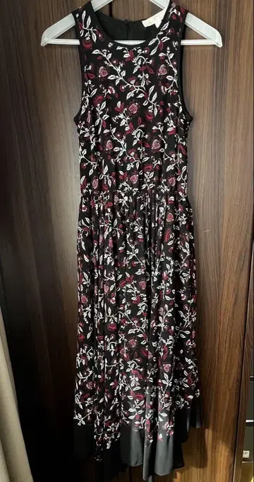 [ 새상품급 ] 마이클코어스 MICHAEL KORS 슬리브리스 롱 원피스