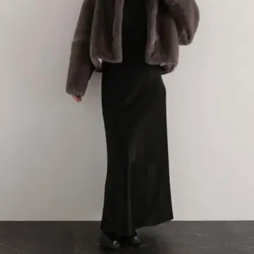 내추럴 뷰티 베이직 심플 새틴 내로우 스커트