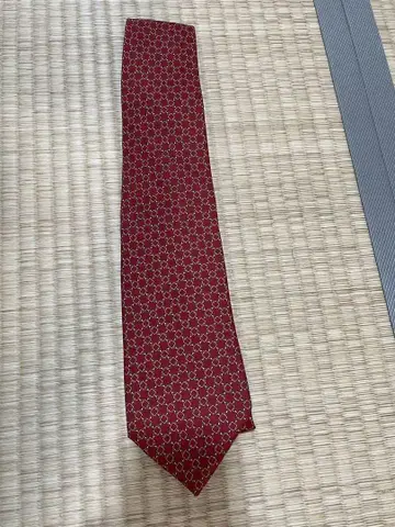 Brooks Brothers 기하학 패턴 빨간색 넥타이