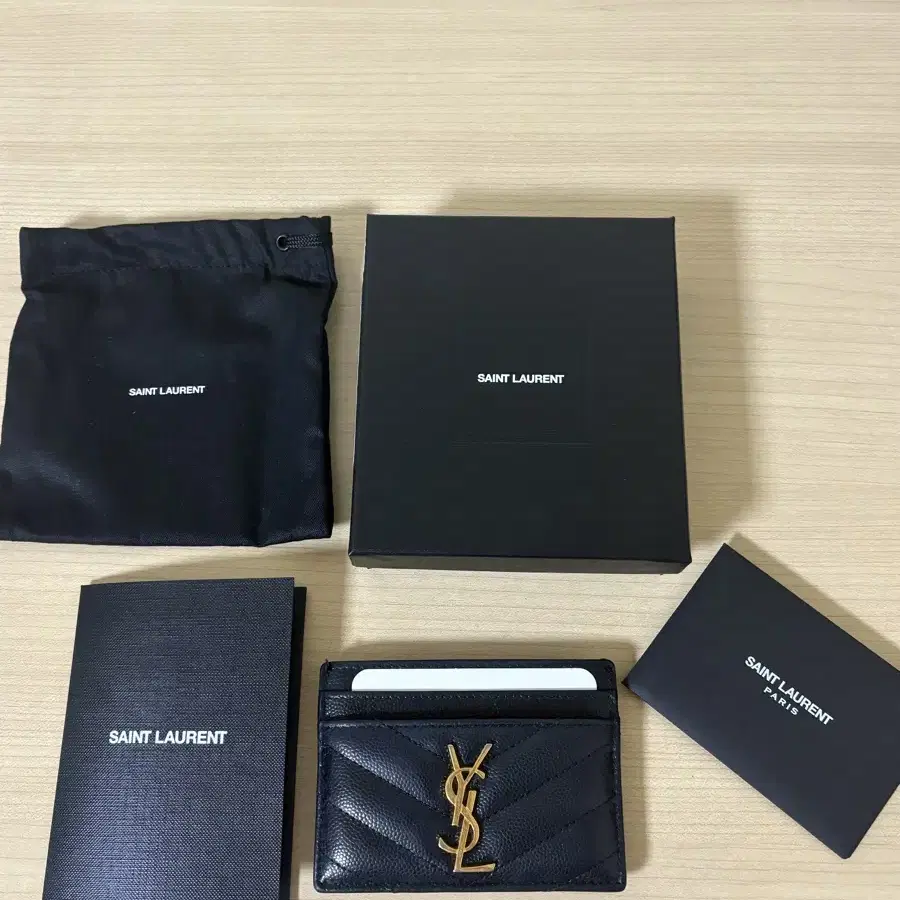 【HUGYOURSKIN】Korilakkuma Dot Card Wallet (Black) 7월 14일 출고] Korilakkuma dot card wallet (Black) - hug