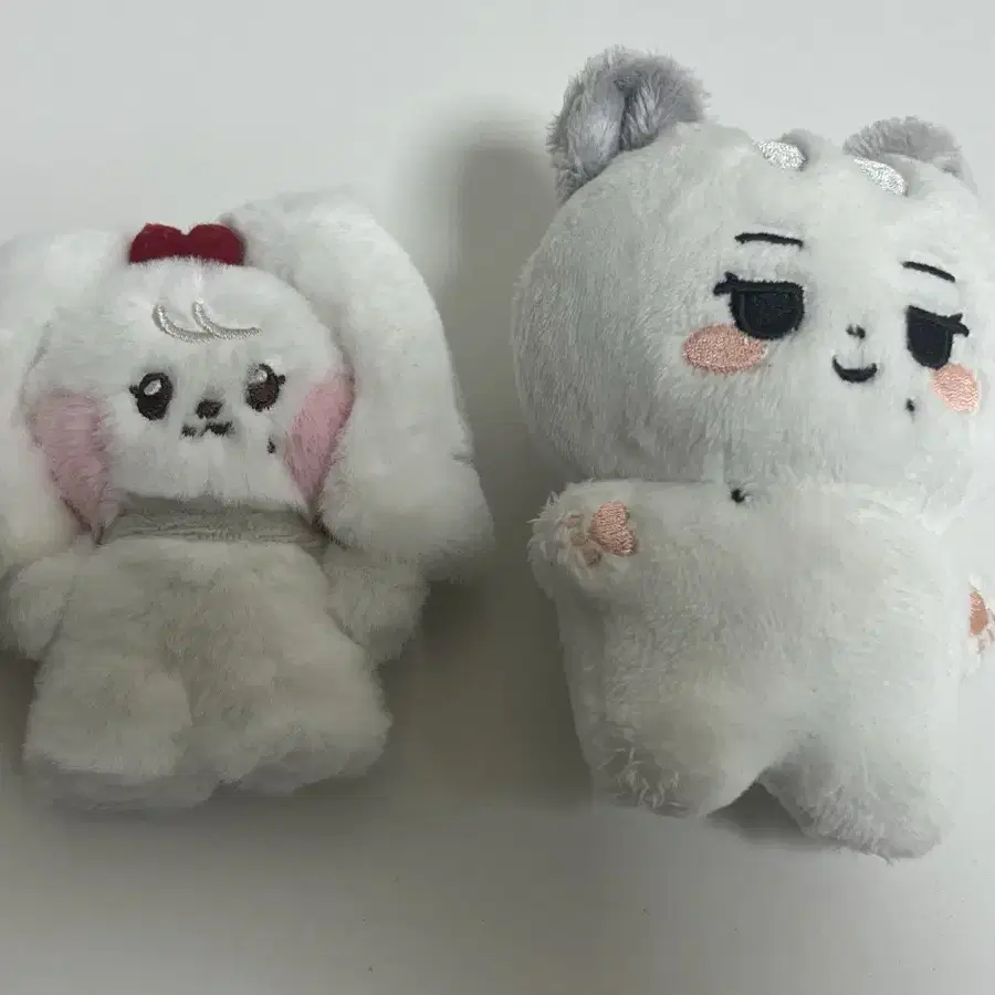 アイドル IVE minive FLUFFY PLUSH 30cm ver CHERRY IVE | 아이브 Ive minive Cherry Fluffy Plush 30cm including