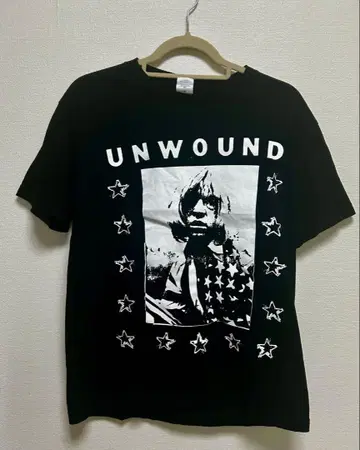 UNWOUND 블랙 티셔츠 M 사이즈