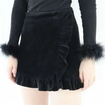 velours frill skirt pants epine
