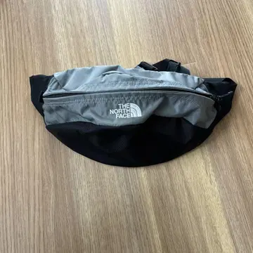 THE NORTH FACE 바디백 그레이/블랙