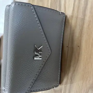 MK 그레이 3단 지갑