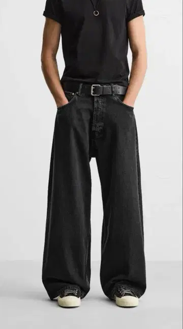 ZARA 슈퍼 배기 핏 청바지