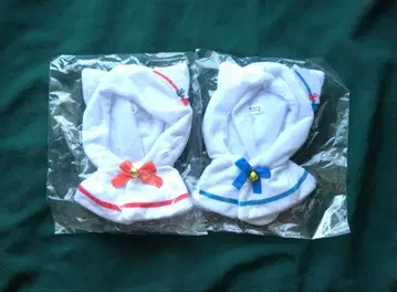 커다란 고양이 케이프 마린 스타일 고양이 마린 화이트 블루 레드