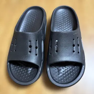 crocs 샌들 블랙 오프 그리드 슬라이드 26cm (실질 27cm)