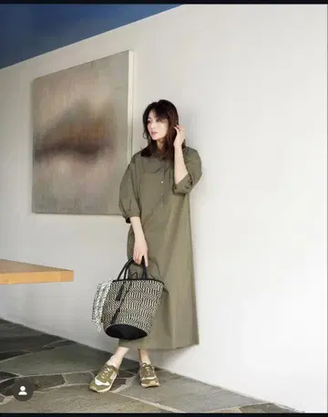 loin. 카키 셔츠 원피스 반팔