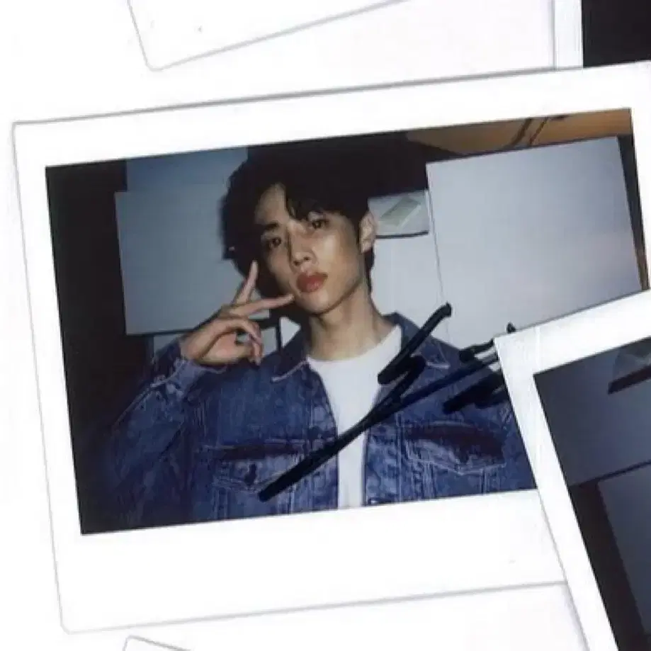 the boyz eric エリック　チェキ　ポラ　サイン m54799112693_1.jpg?1746450528