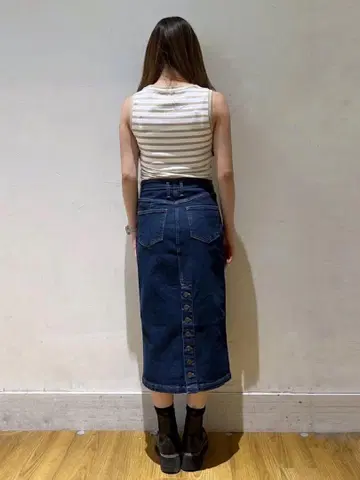 GAP 미디 스커트 버튼