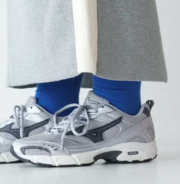 새상품급 Mizuno MXR 스니커즈 D1GA245106